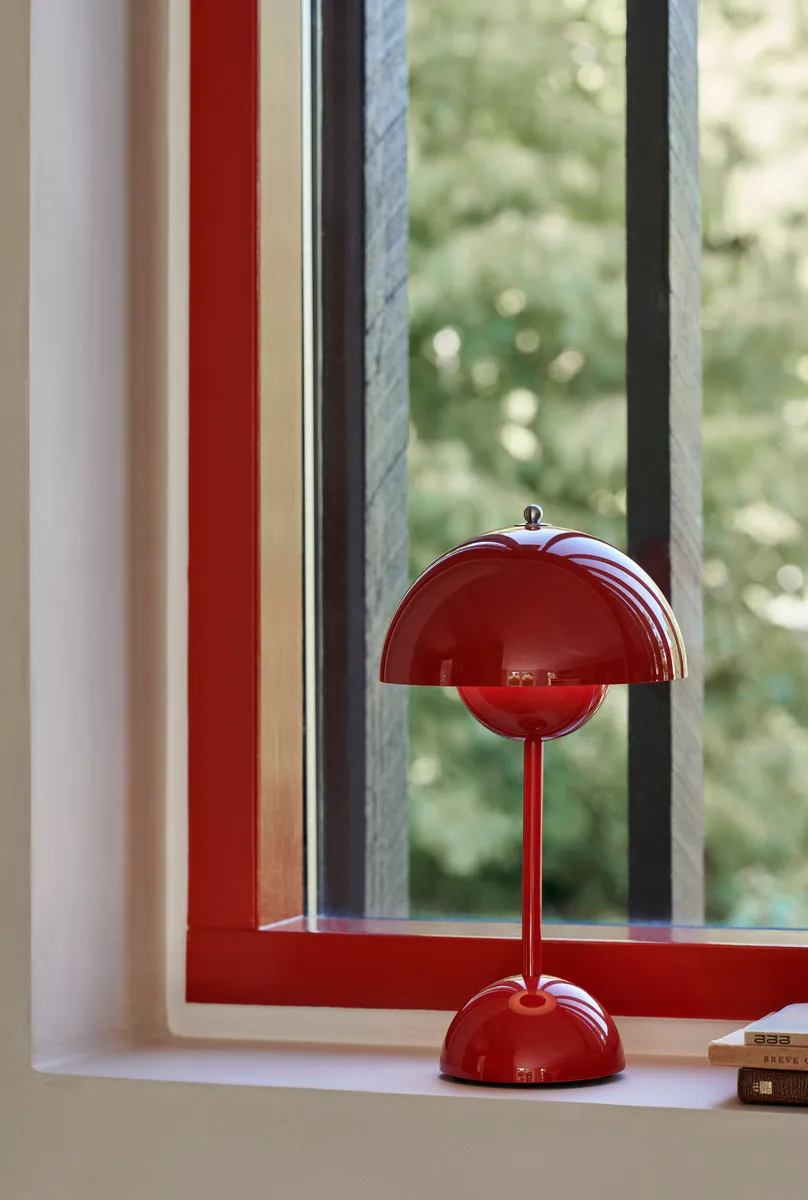 &Tradition Flowerpot VP9 Portabel Bord, Vermillion Red