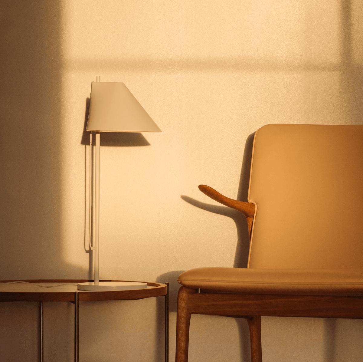 Louis Poulsen YUH Bordlampe - Flere varianter