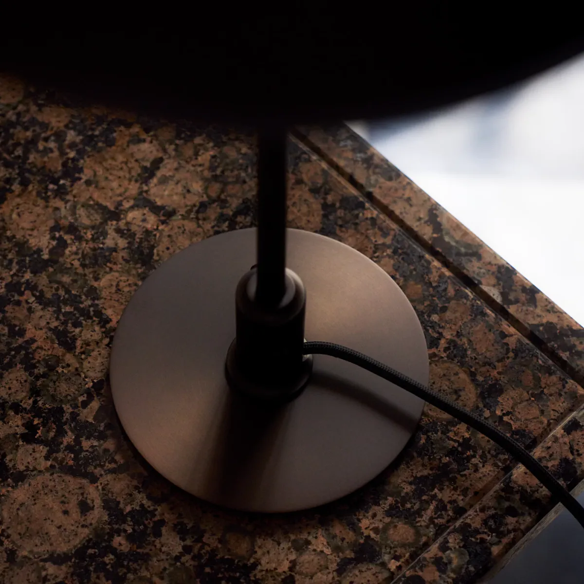 Louis Poulsen PH 3/2 Aged Brass Opal Bordlampe levering ultimo september 2025