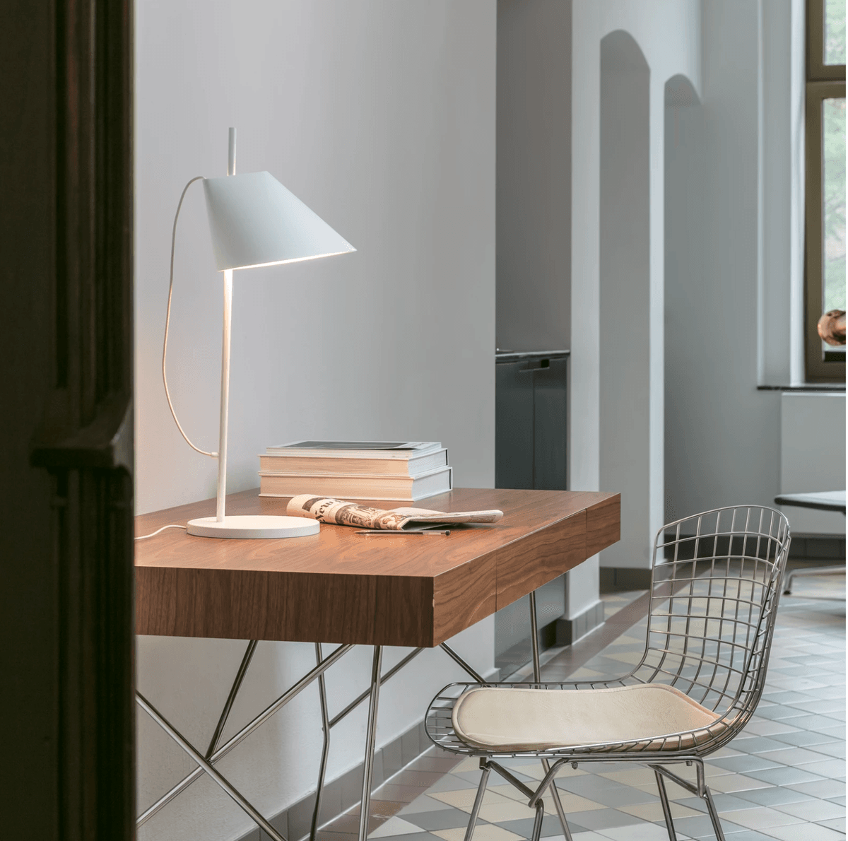 Louis Poulsen YUH Bordlampe - Flere varianter
