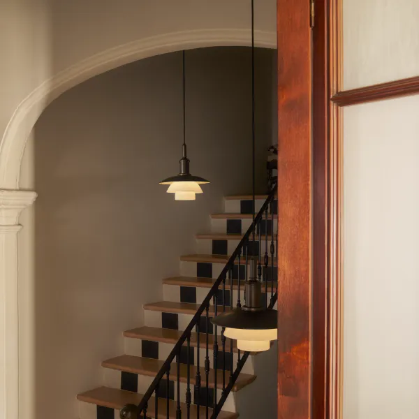 Hovedbilde Louis Poulsen PH 3/3 Pendel Aged Brass, Opal/Brass